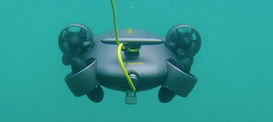 FIFISH V6E M100A w/ Robotic Arm Underwater Drone VR Real-Time FIFISH V6E M100A - FIFISH V6E M100A w/ Robotic Arm Underwater Drone VR Real-Time